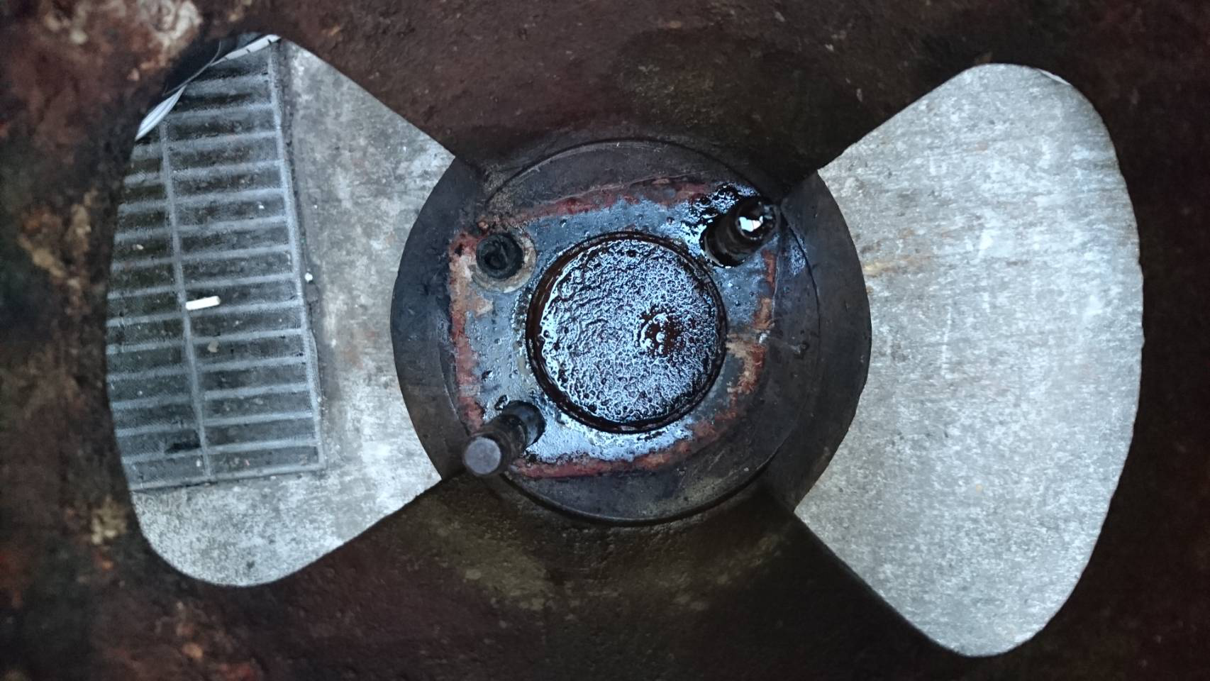 空壓機底座整理前